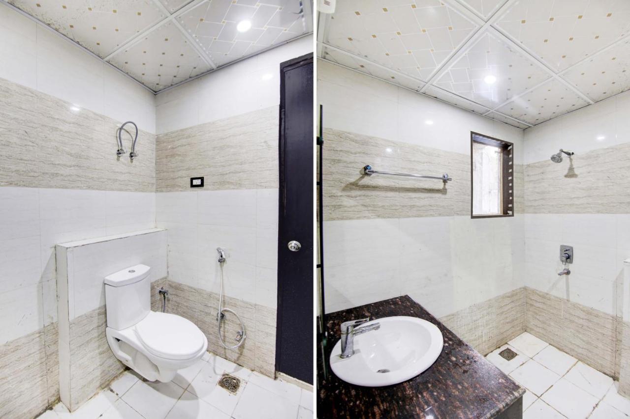 Oyo White House Hotel Noida Luaran gambar