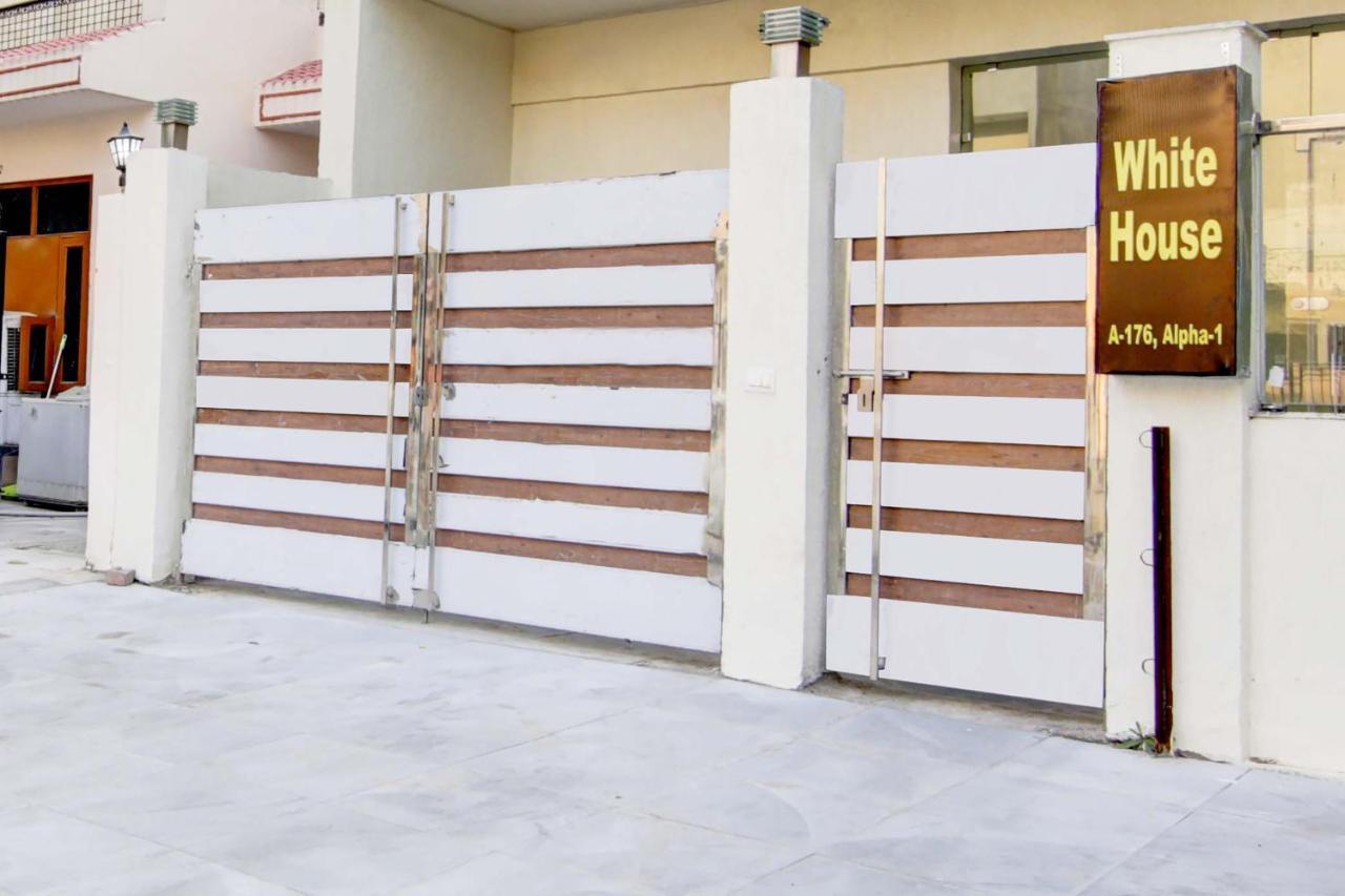 Oyo White House Hotel Noida Luaran gambar